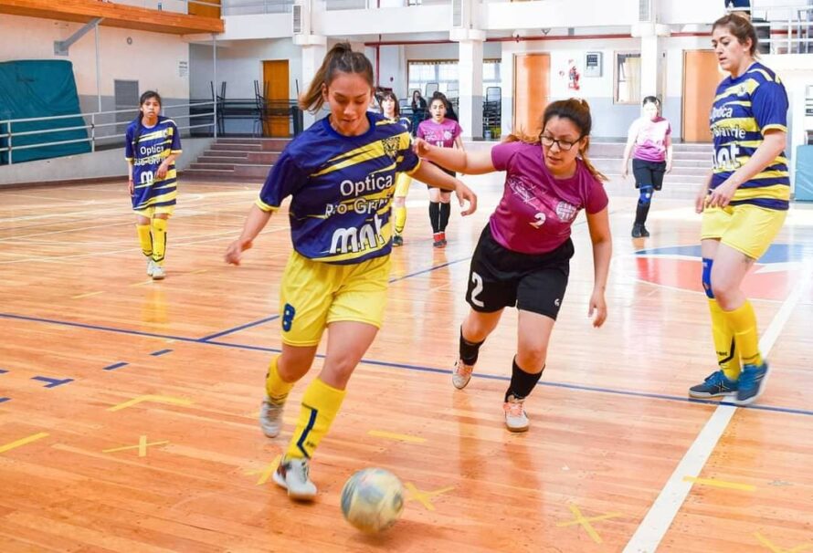 La subsecretaría de juventud realizó la primera edición de fútbol relámpago para las jóvenes de Río Grande