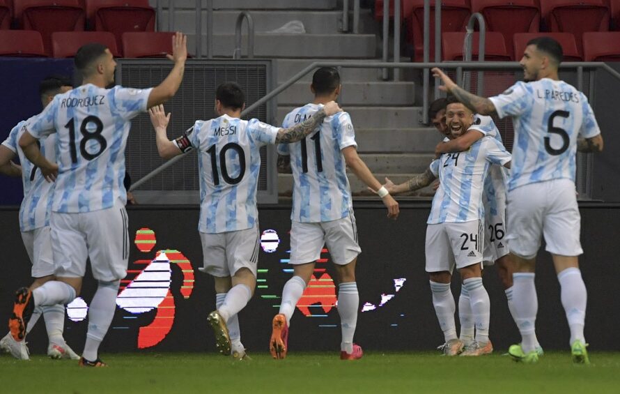Argentina paso a cuartos de final