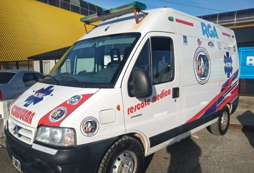 El Municipio y el Automóvil Club Río Grande firmaron un convenio por una nueva ambulancia