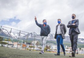Lammens recorrió las obras en espacios deportivos de Ushuaia