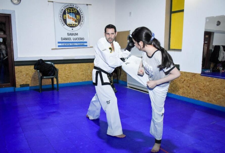 Autoridades del IMD Ushuaia visitaron la Escuela de Taekwondo ITF