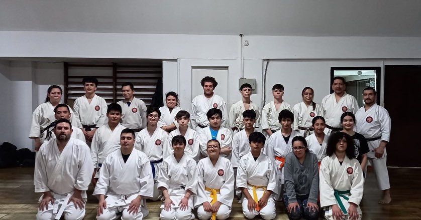 Capacitación y exámen a alumnos y profesores de Karate