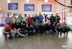 Se realizó un encuentro de boxeo en el Gimnasio Municipal de Deportes de Combate