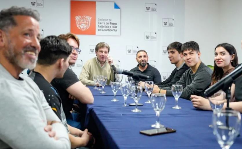 Melella recibió a deportistas que participarán de los Juegos Argentinos de Alto Rendimiento